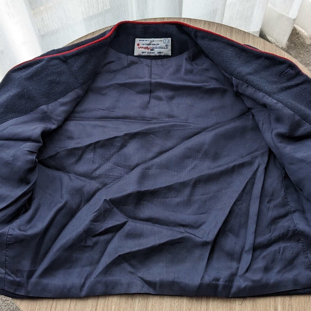 VINTAGE Saks Fifth Avenue Navy and Red Boys Blazer - Picture 2 of 11